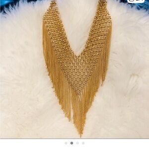 Elegant Gold Statement Necklace